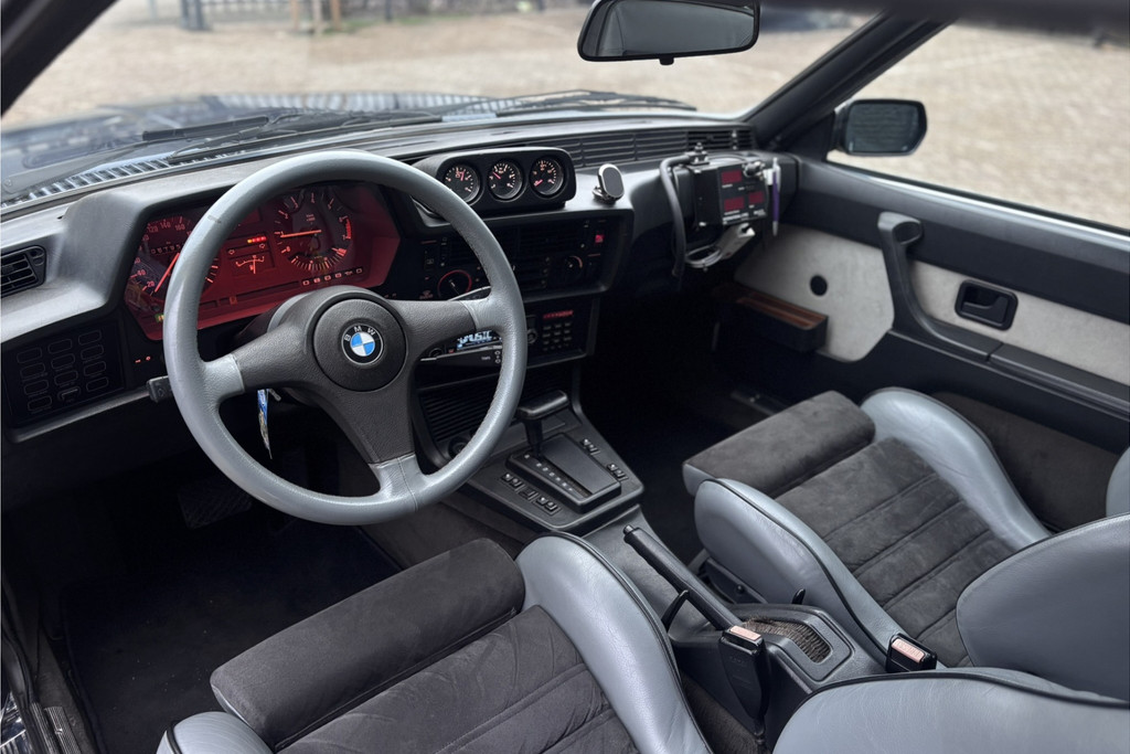 49926824-22.jpg