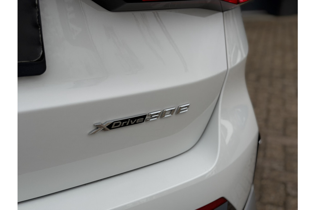 52402350-22.jpg