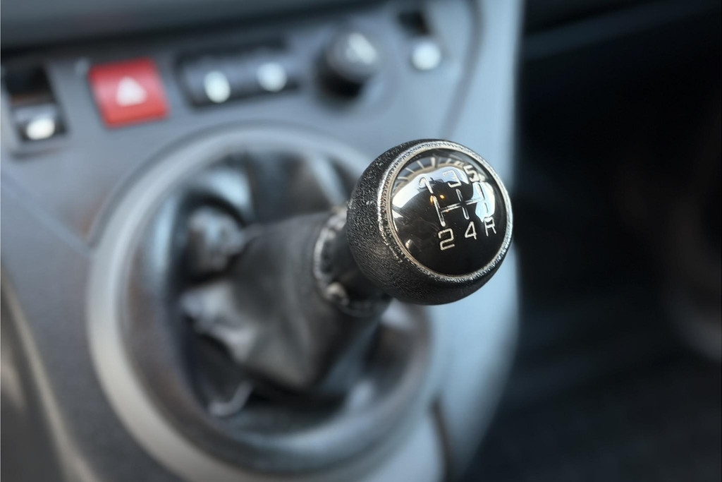 52471257-19.jpg