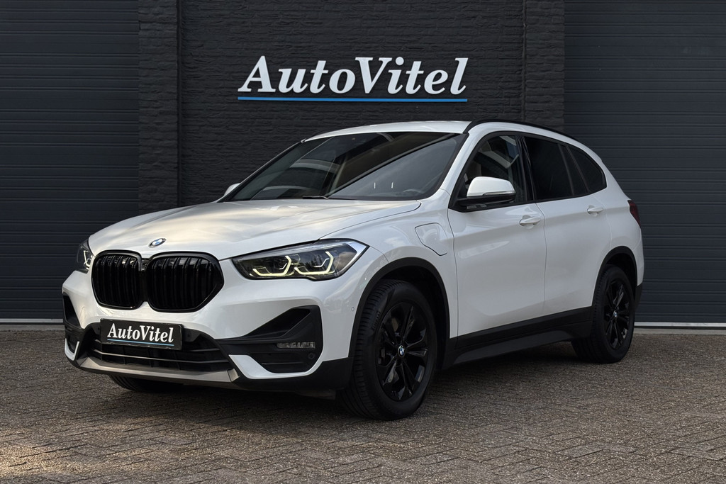 52633454-0.jpg
