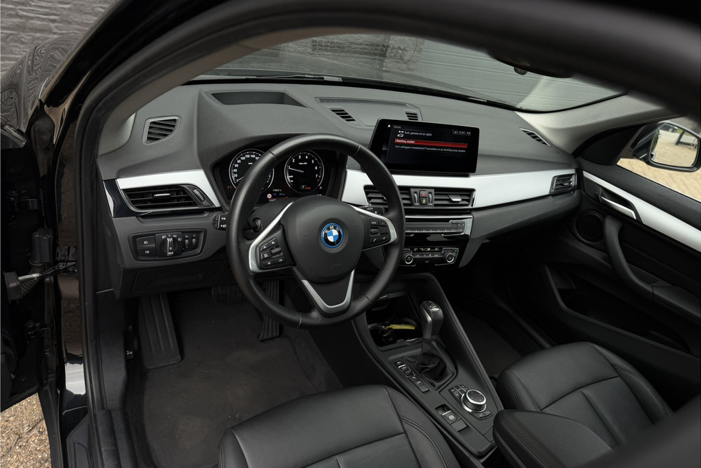 52768168-9.jpg