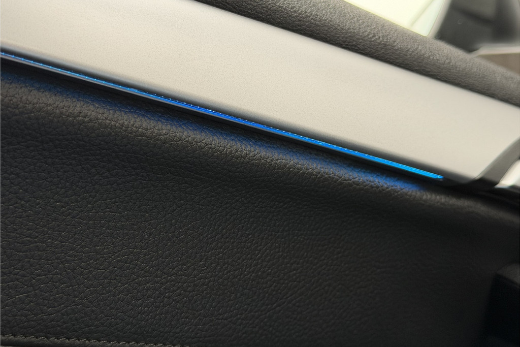 53538204-39.jpg
