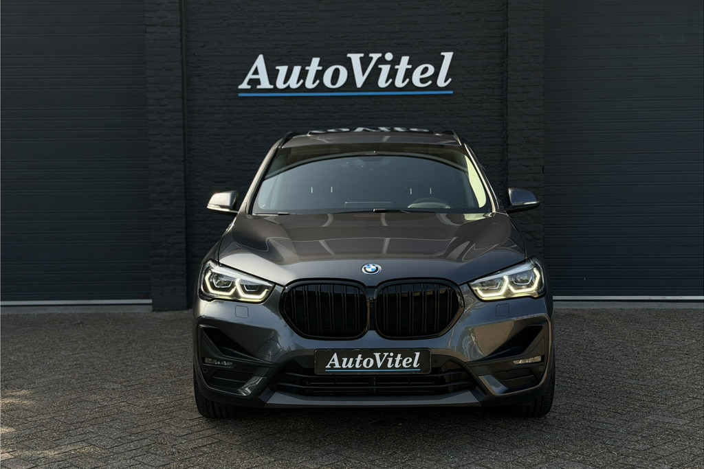 53700922-13.jpg
