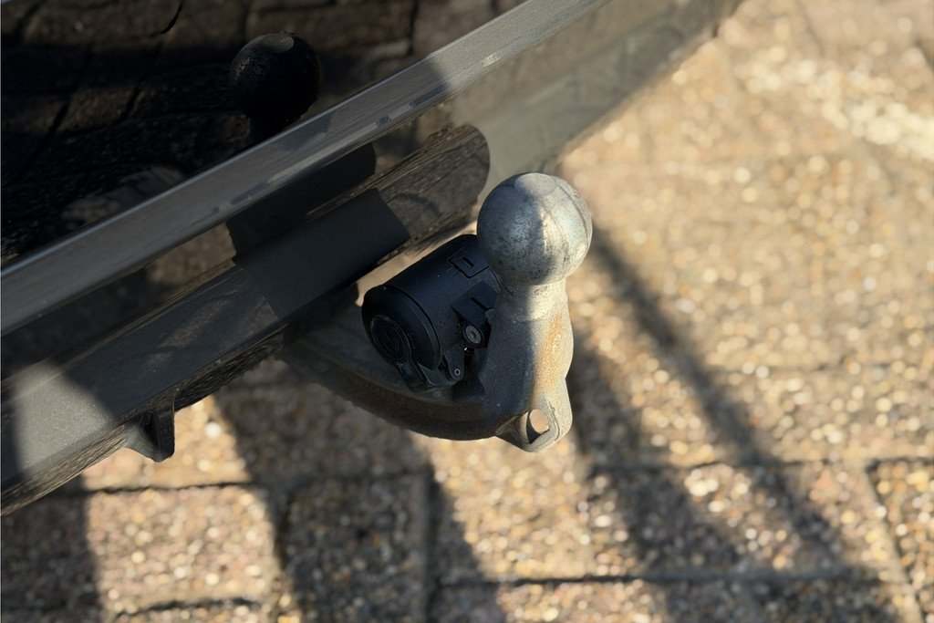 54188933-64.jpg