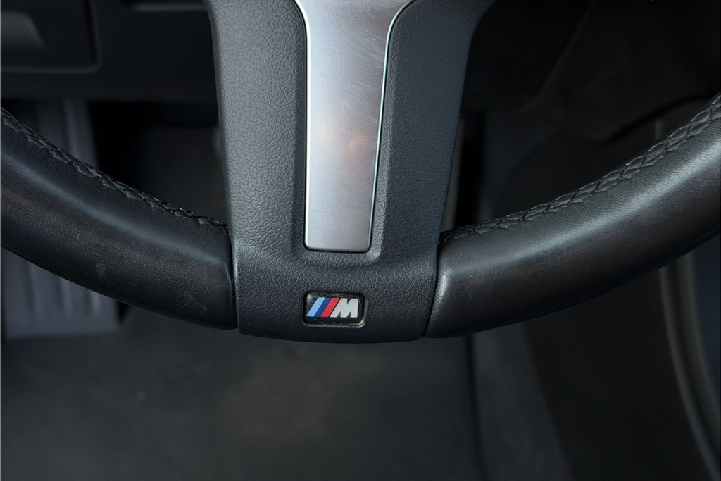 54753350-17.jpg