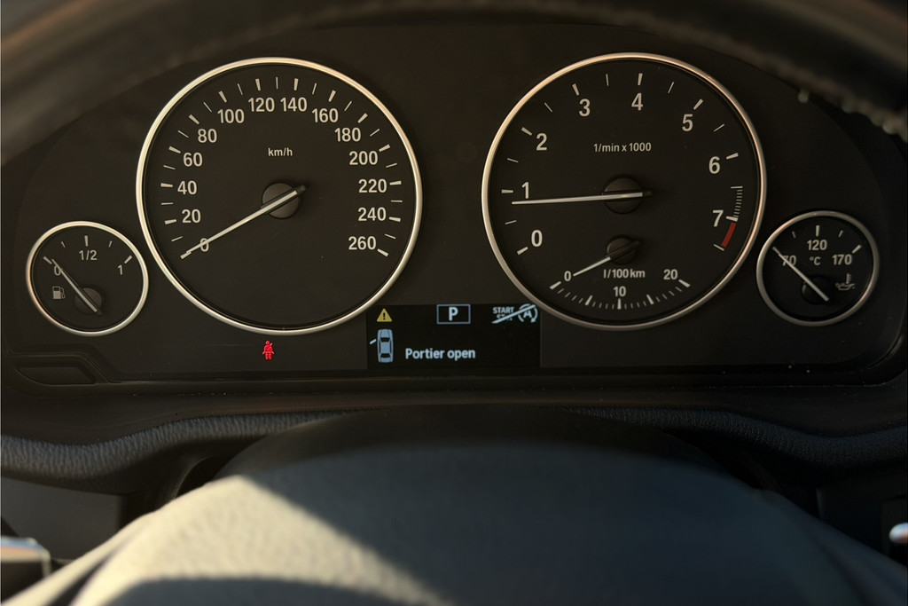 54753779-24.jpg