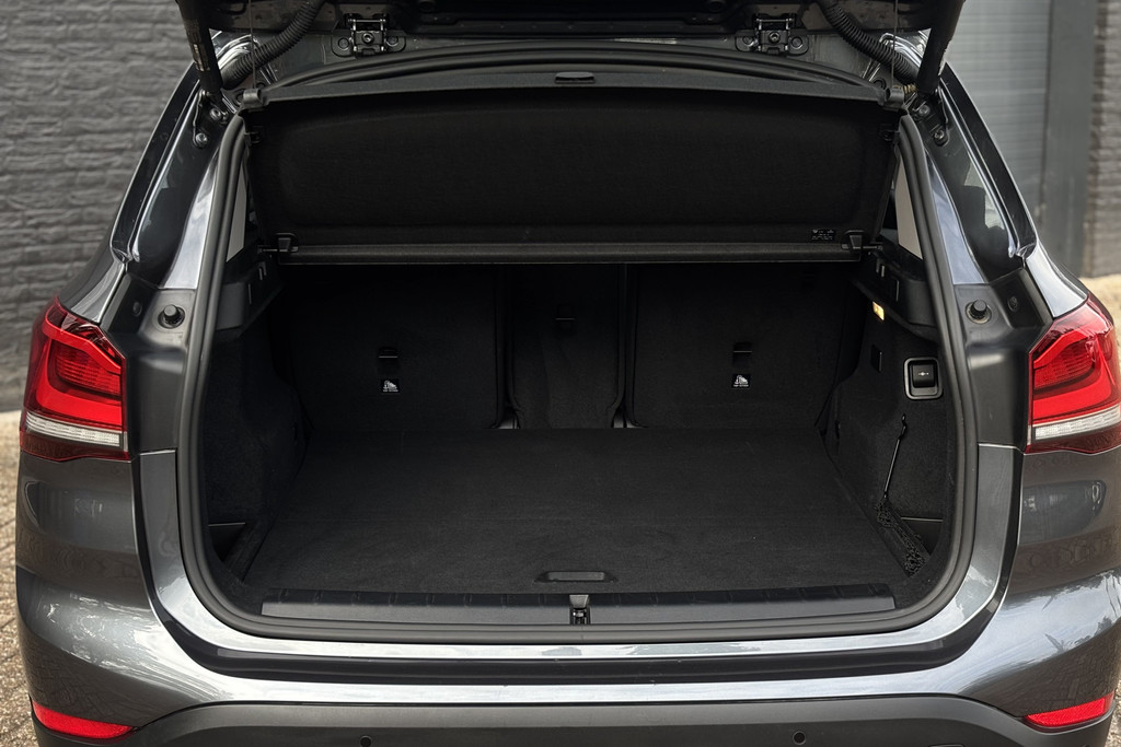 55383211-35.jpg