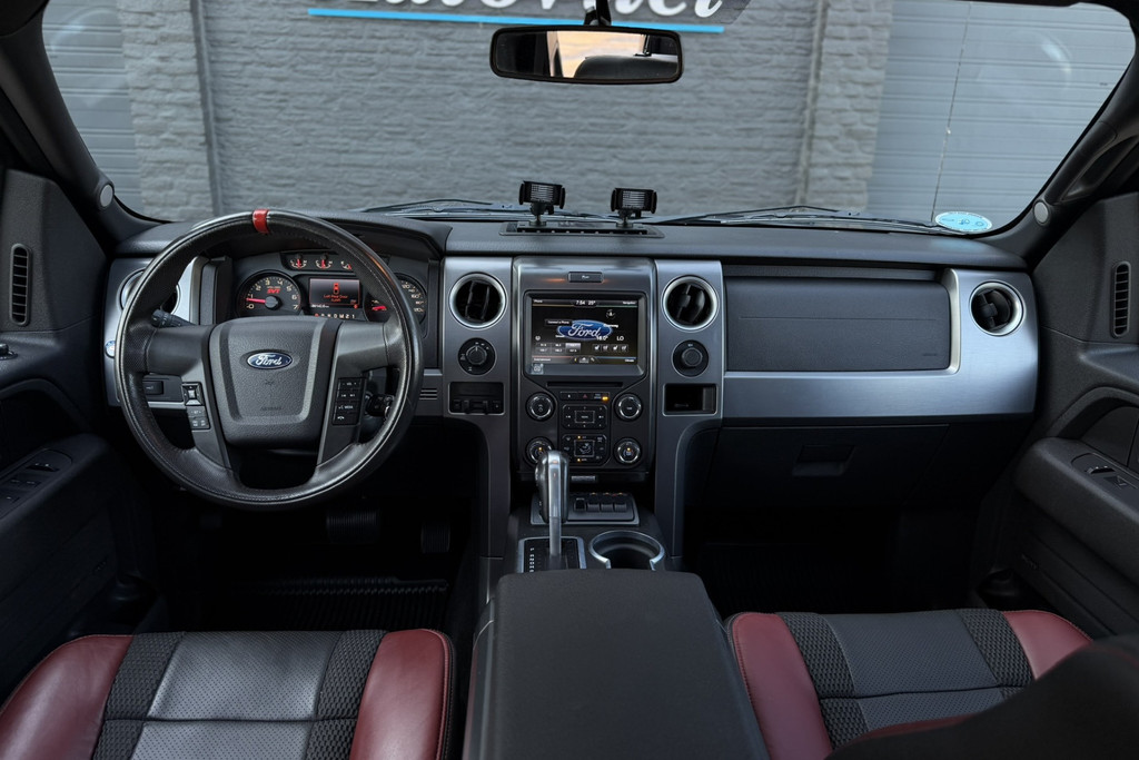 55644003-4.jpg