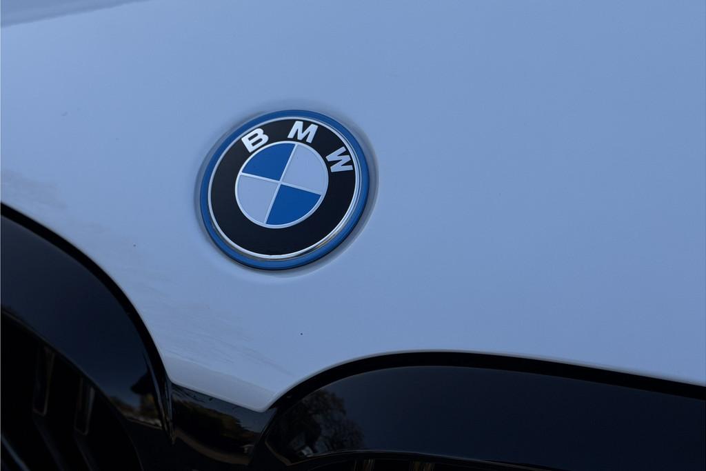57171679-5.jpg