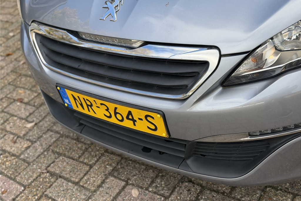 57621849-3.jpg